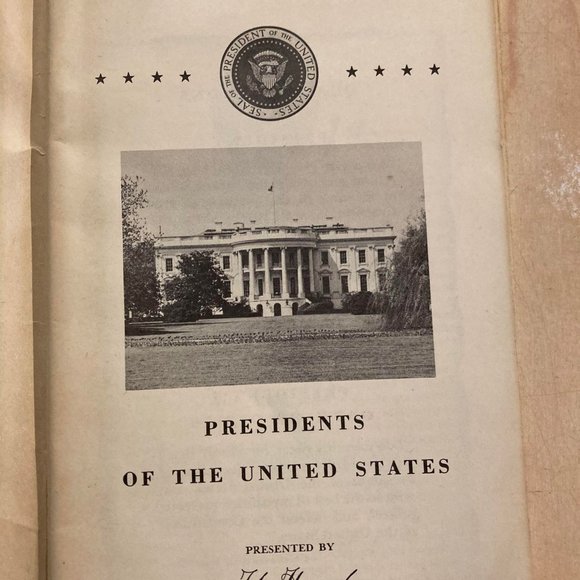 Presidentsof the United States Paperback John Hancock Mutual Life Insurance 1957 - Picture 4 of 4